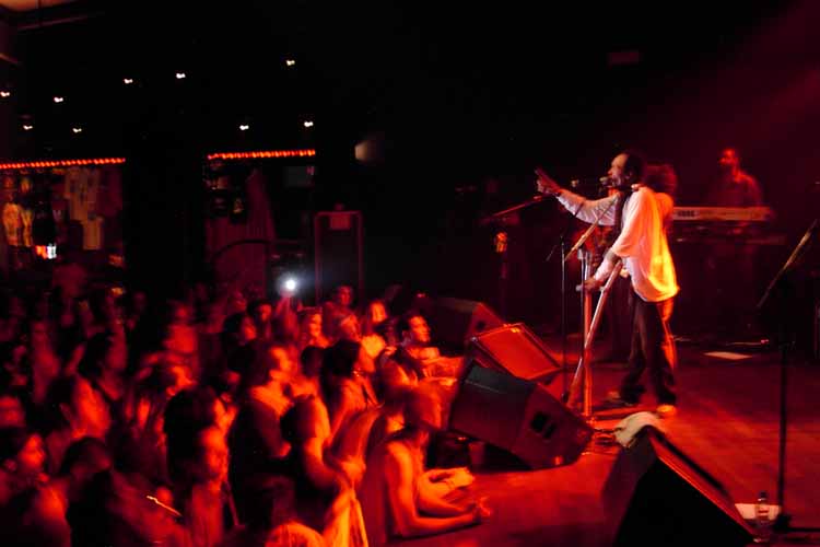 Israel Vibration - cliquez pour agrandir